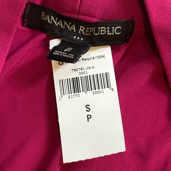 NWT. Banana Republic Factory. Sleeveless top/blouse. - Picture 5 of 8